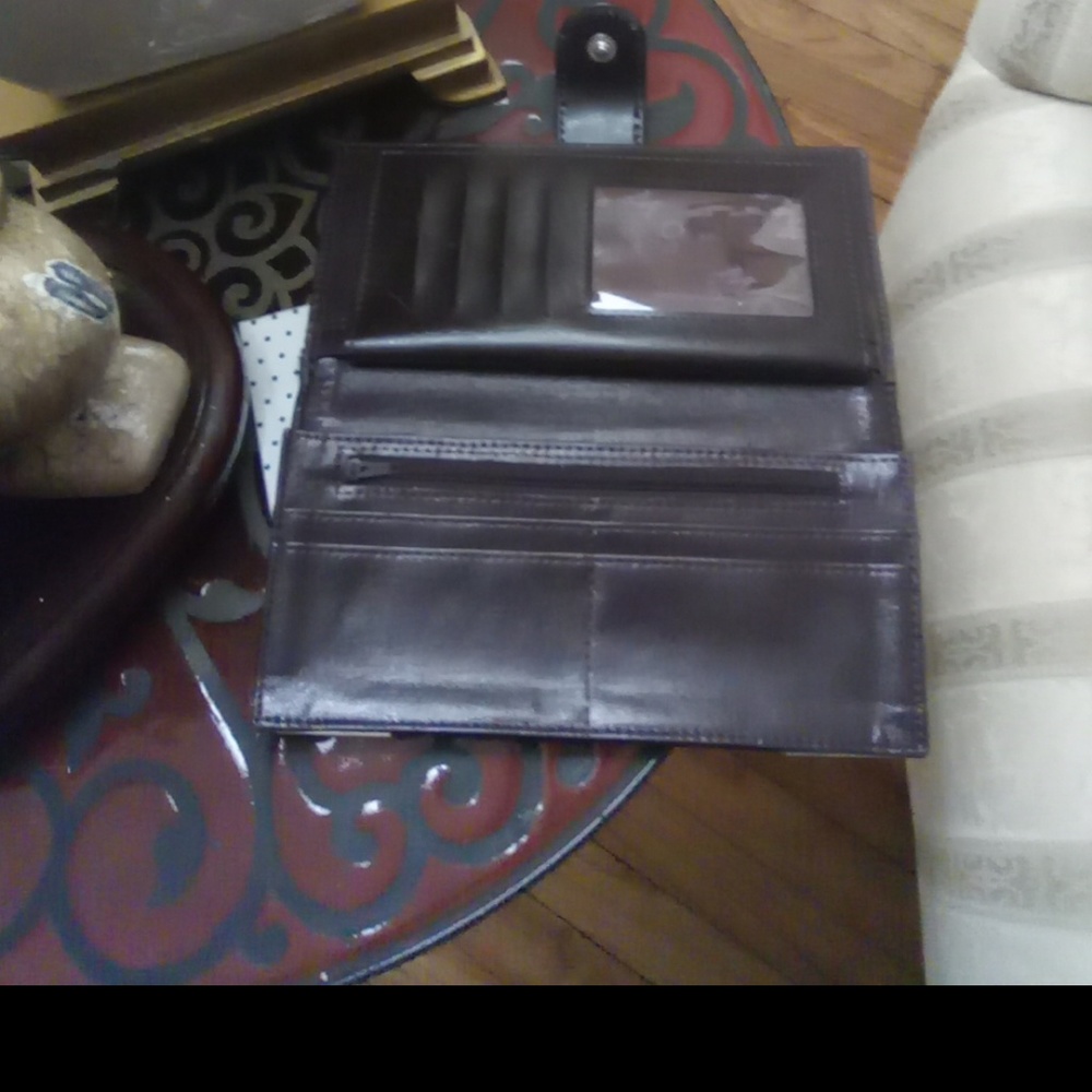 Wallet - Picture 3 of 8